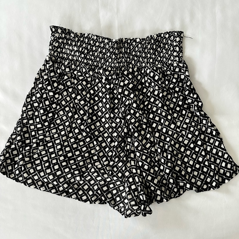 Urban Outfitters Pattern Flowy Shorts